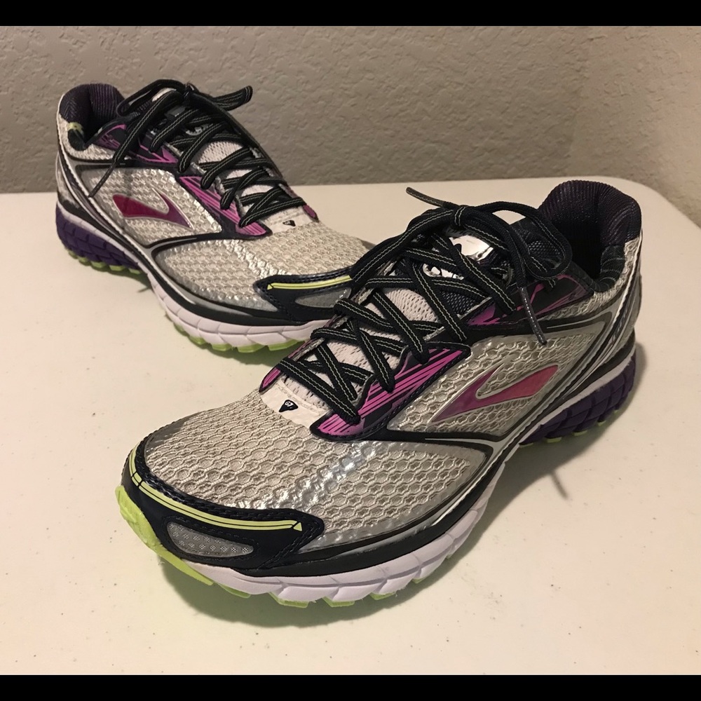 BROOKS Ghost 7 G7 Men’s Shoes Sz 9.5 Multicolor